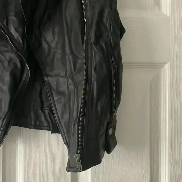 Faux Leather Vest - Picture 4 of 9